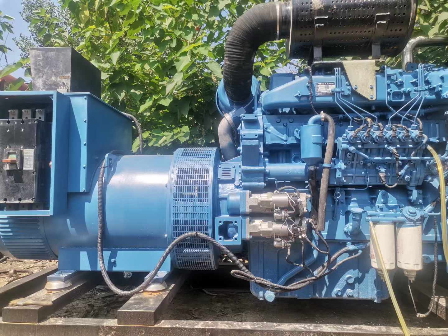 墨脱详细说明降低 800kW 柴油发电机输出电流波动的方法