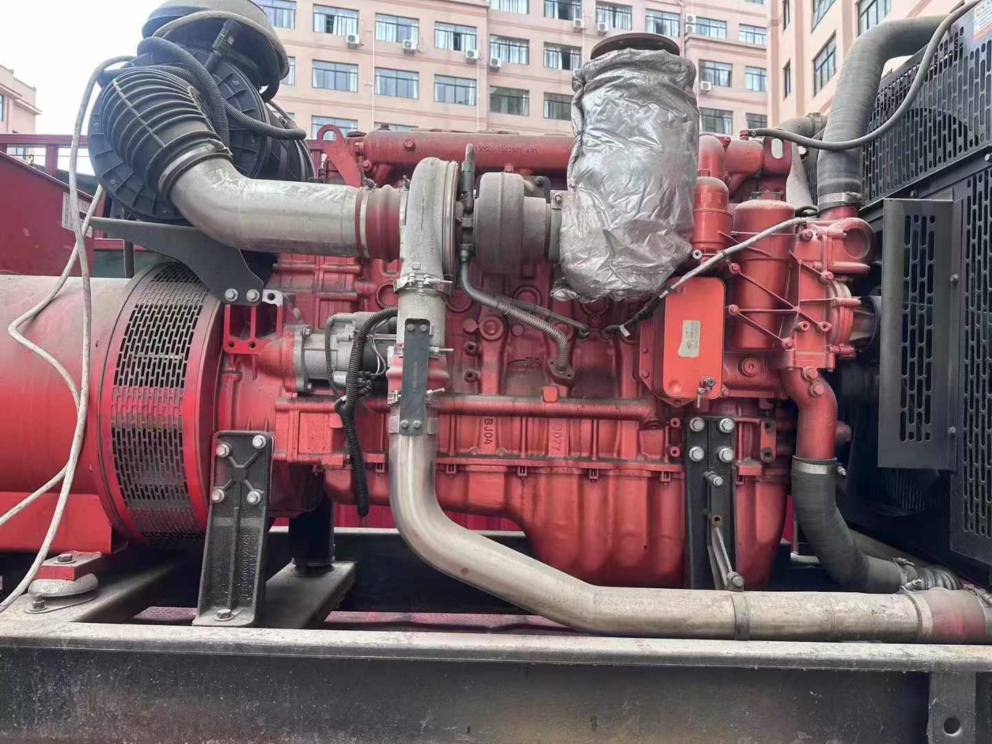 墨脱如何选择适合 600kW 柴油发电机组的过载保护器？