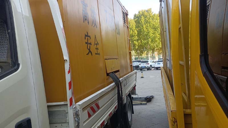 墨脱如何判断柴油发电机组和UPS电源的切换时间是否符合要求？